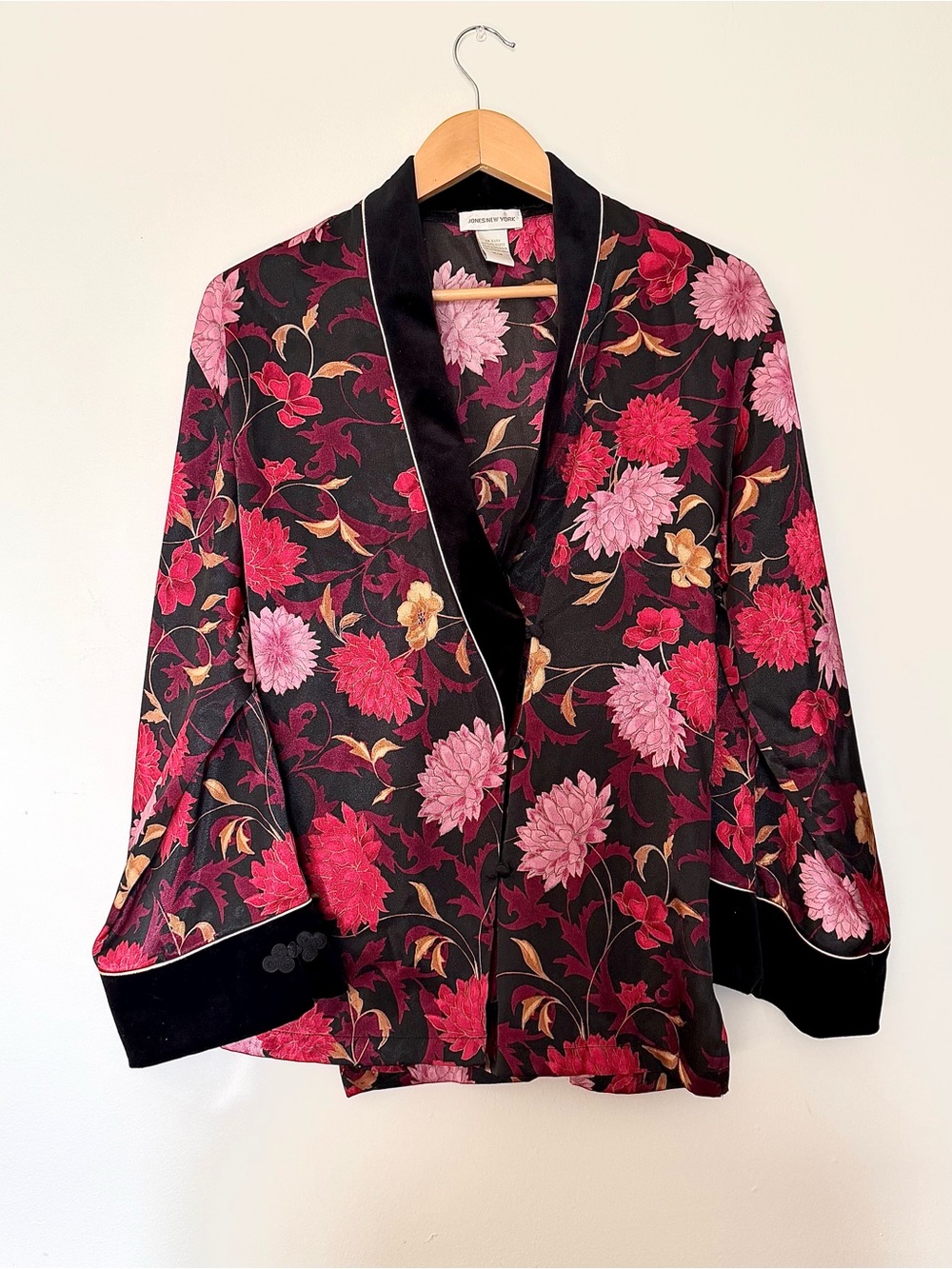 Jones New York Black Floral Satin Robe Jacket with Velvet Trim